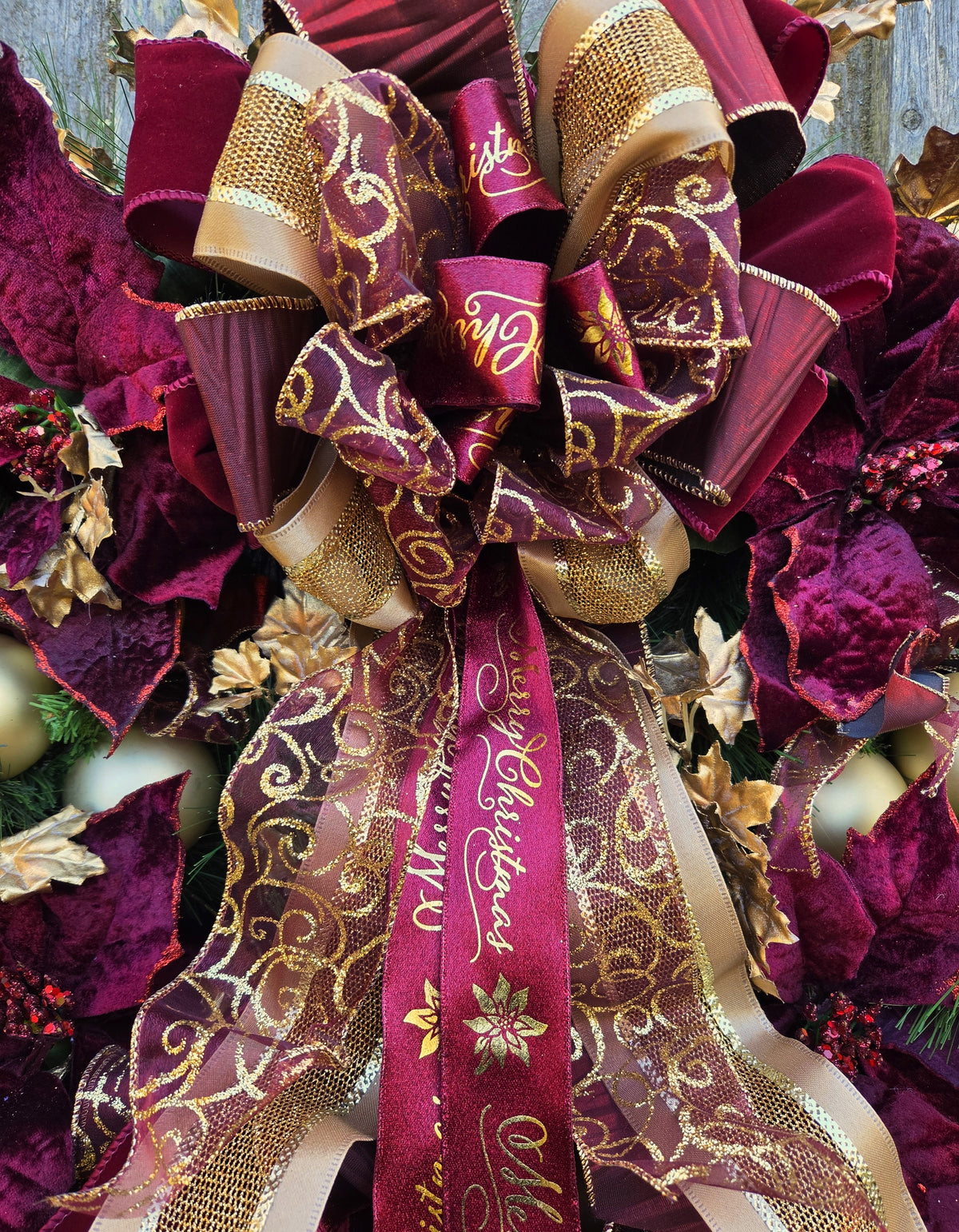 Grand Commonwealth Holiday Wreath