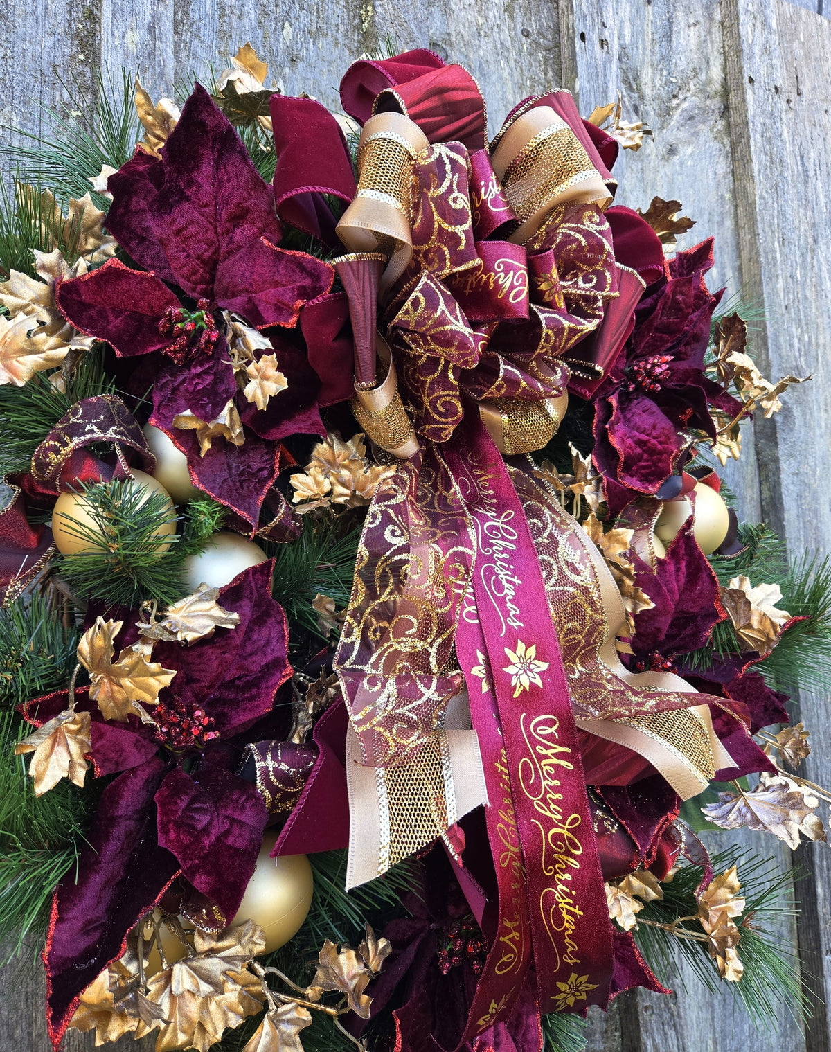 Grand Commonwealth Holiday Wreath