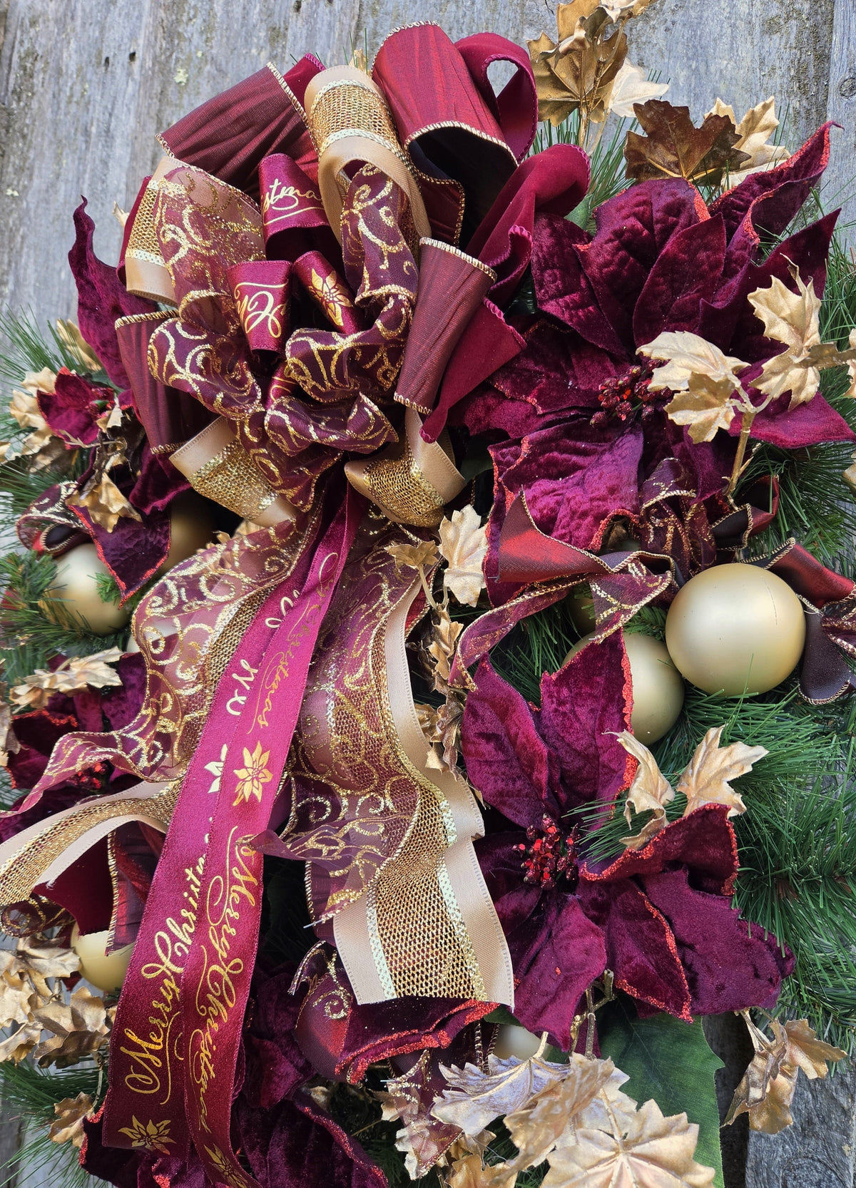 Grand Commonwealth Holiday Wreath