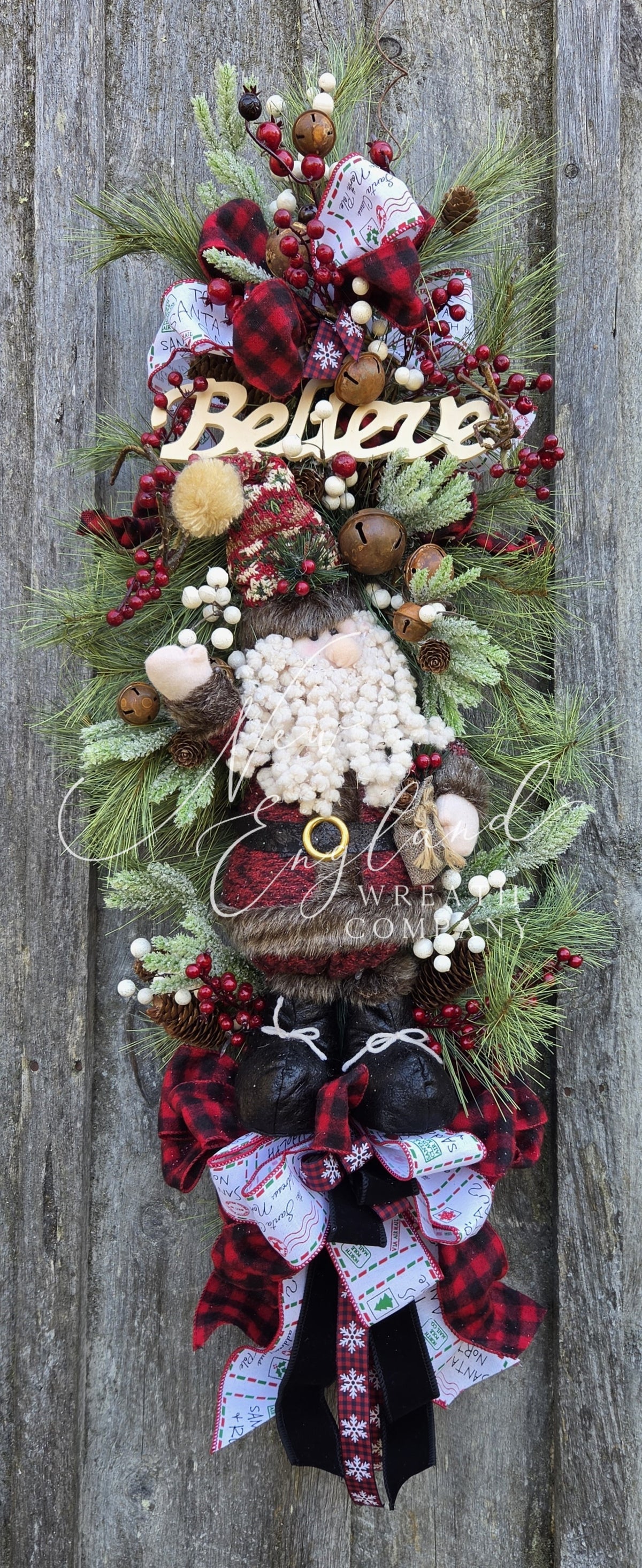 Santa Claus Woodland Swag