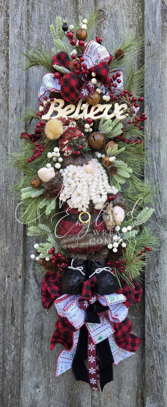 Santa Claus Woodland Swag