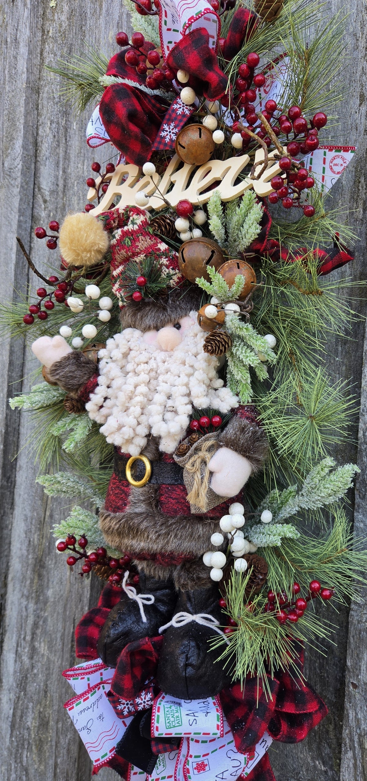 Santa Claus Woodland Swag