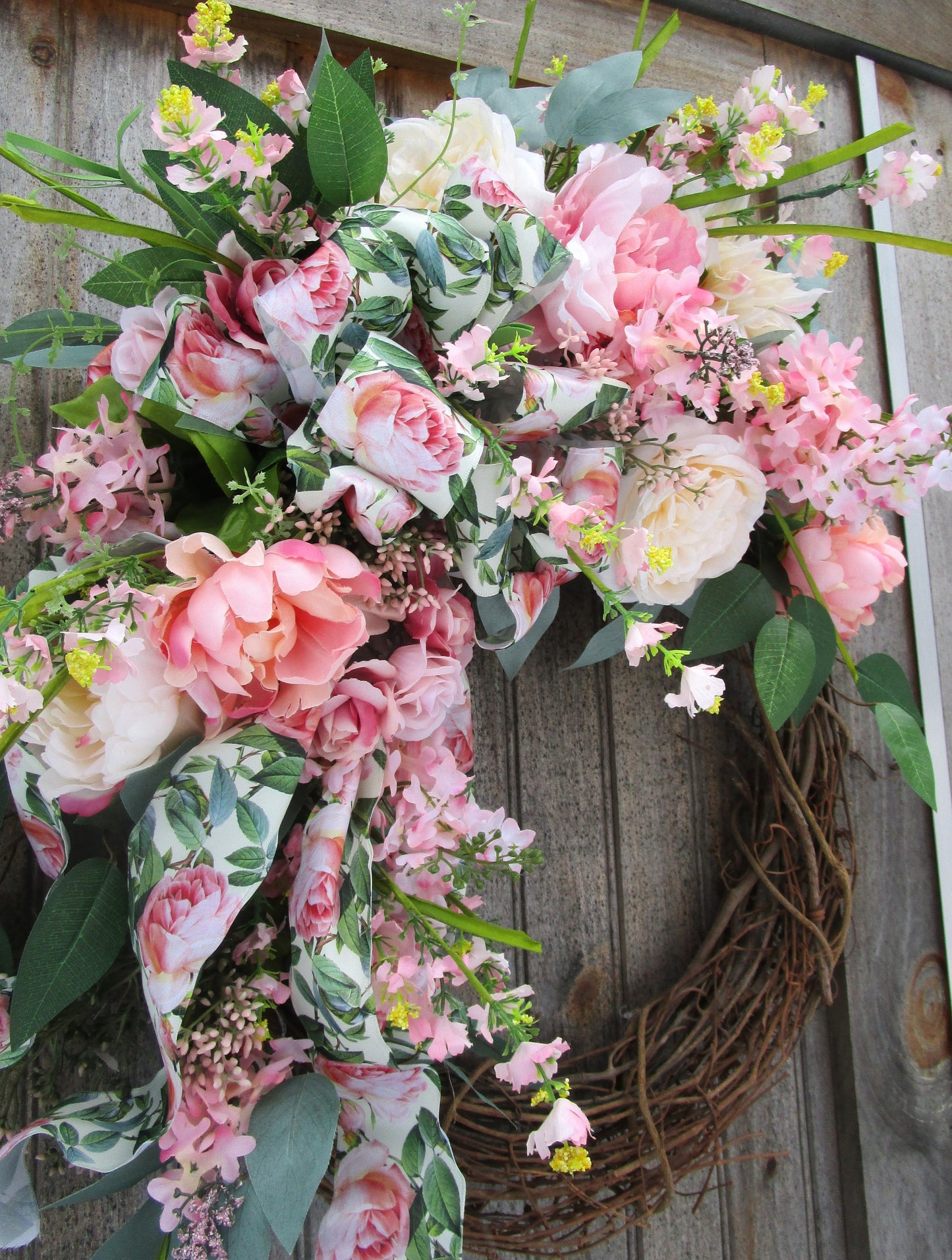 Kent Victorian Garden Wreath