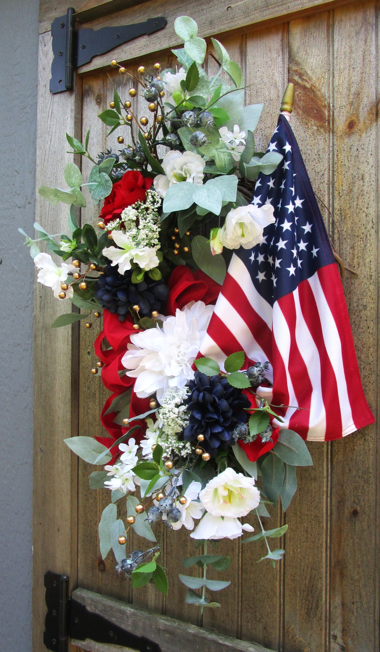 Bridgton Front Porch Flag Wreath