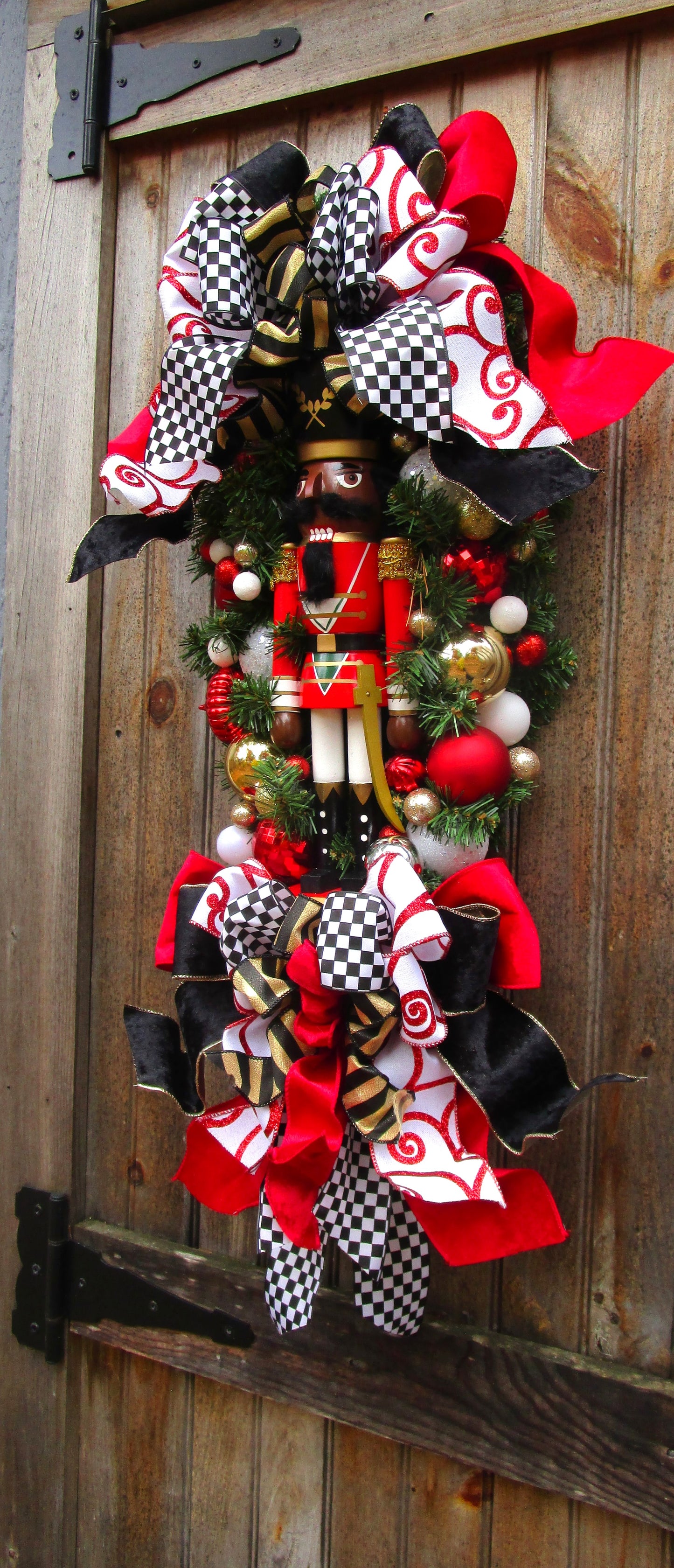 Royal Holiday Nutcracker Swag