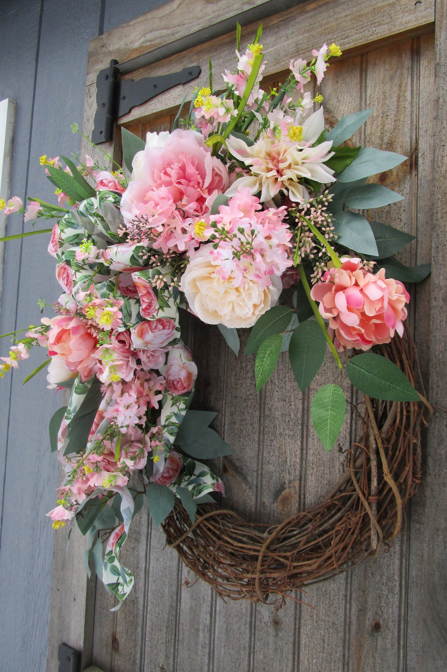Kent Victorian Garden Wreath