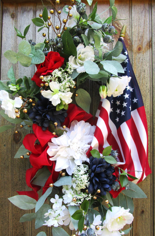 Bridgton Front Porch Flag Wreath