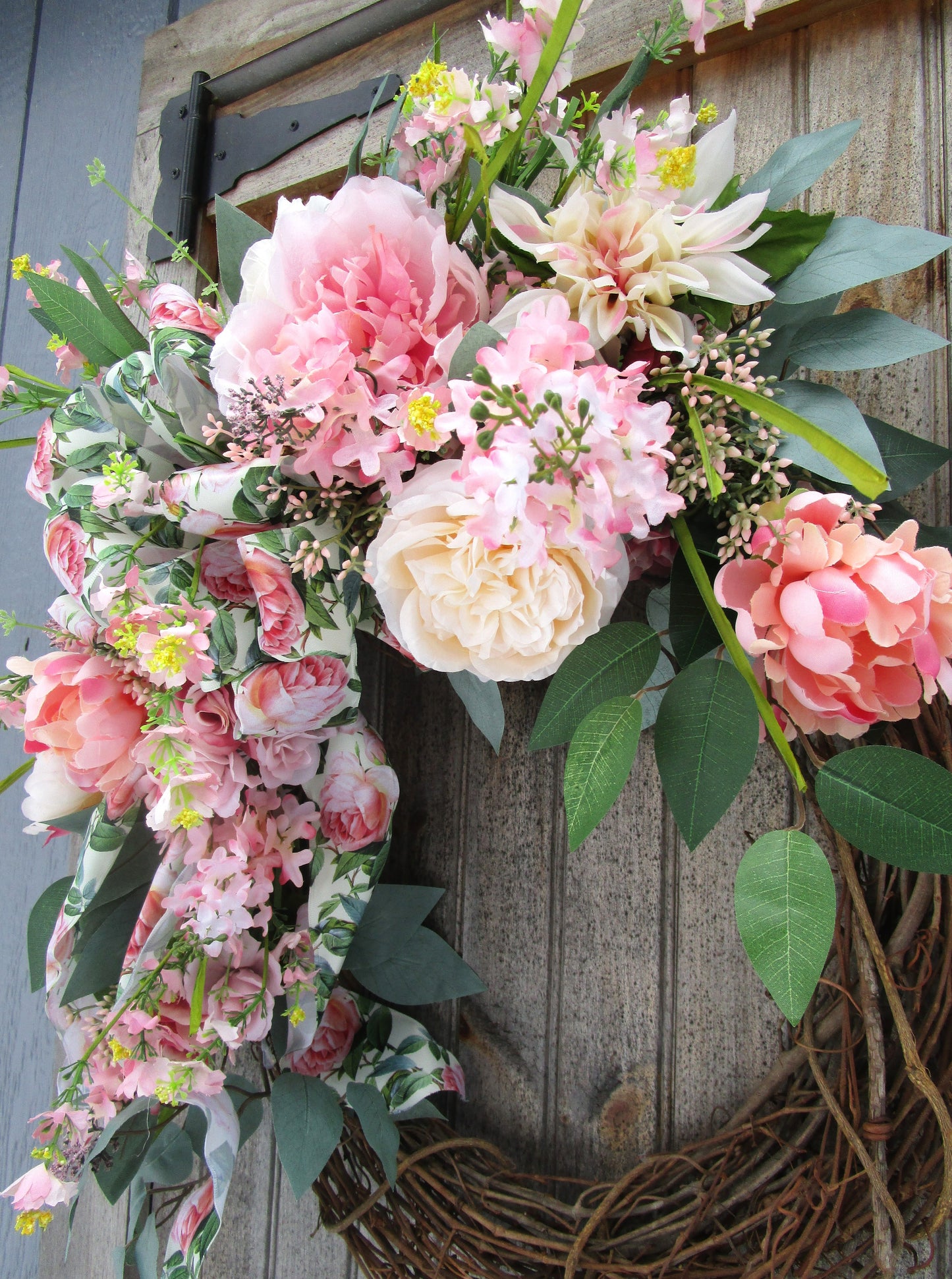 Kent Victorian Garden Wreath